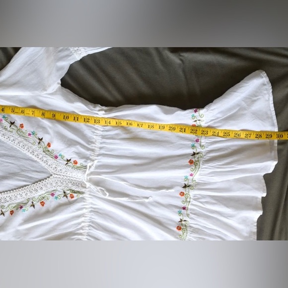 Soaked White/Multi boho embroidered bell sleeve V-neck crocheted  cover … - Picture 6 of 8
